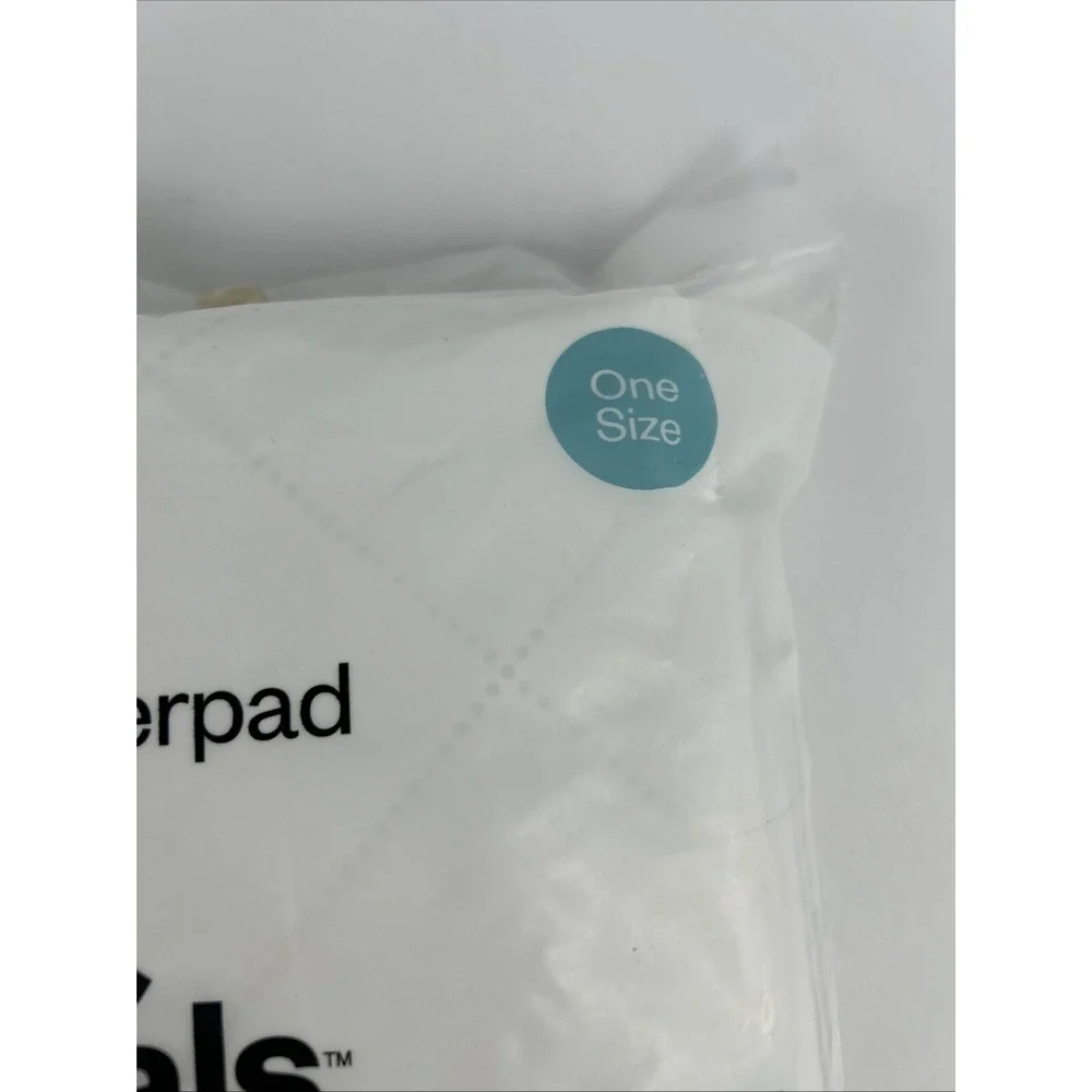 Room Essentials Universal Waterproof Mattress‎ Underpad One Size 50